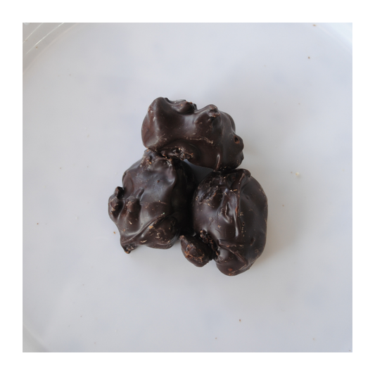 Dark raisin cluster